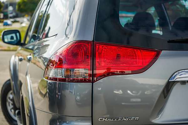 2013 Mitsubishi Challenger PB