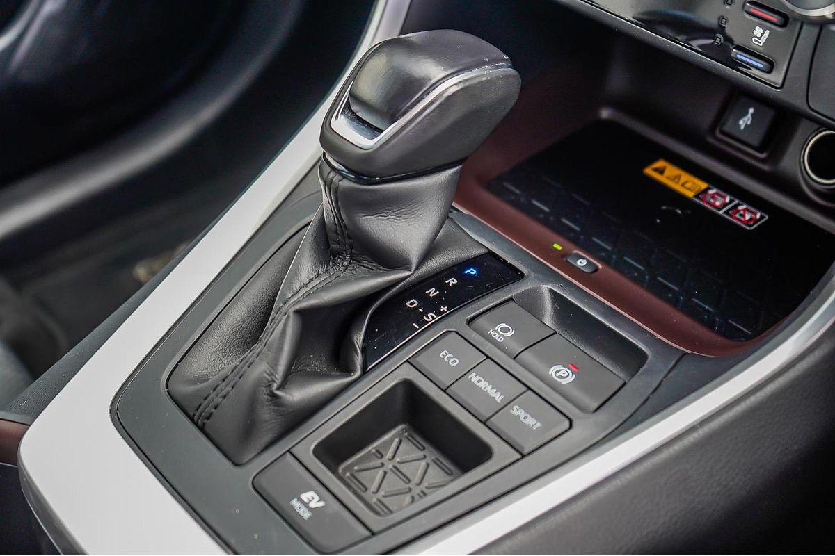 2022 Toyota RAV4 Cruiser AXAH52R