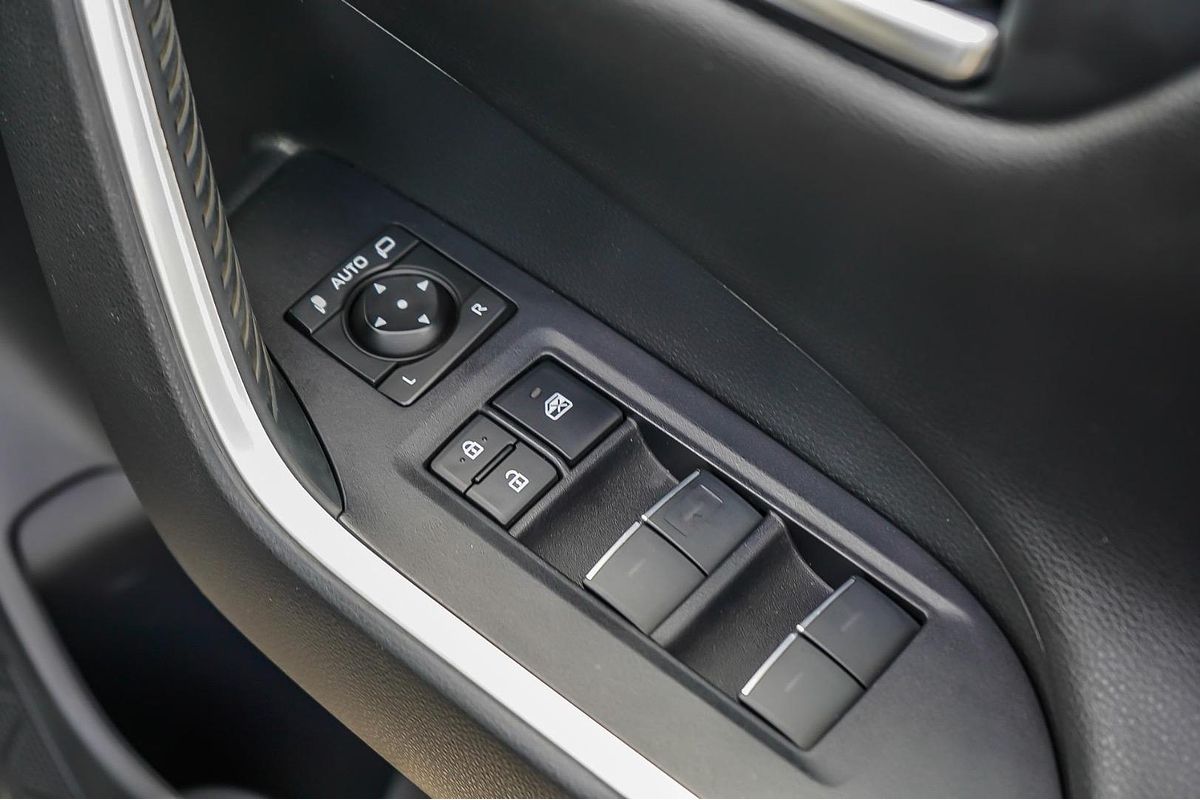 2022 Toyota RAV4 Cruiser AXAH52R