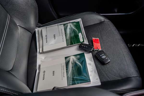 2022 Toyota RAV4 Cruiser AXAH52R