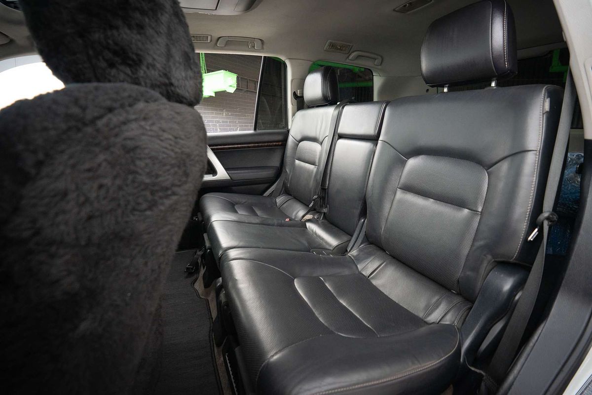 2015 Toyota Landcruiser Sahara VDJ200R