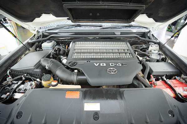 2015 Toyota Landcruiser Sahara VDJ200R