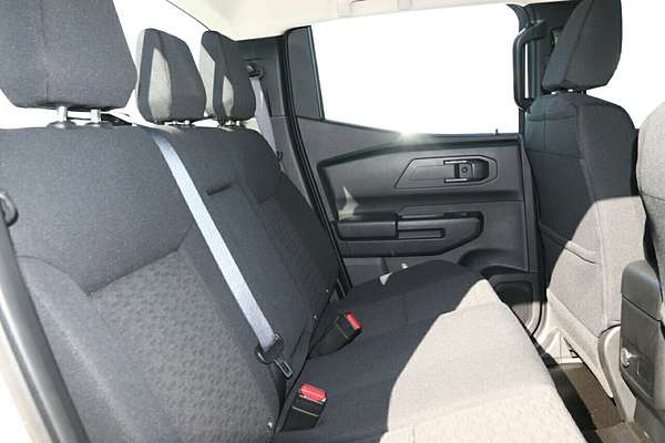 2025 Mitsubishi Triton GLX MV 4X4