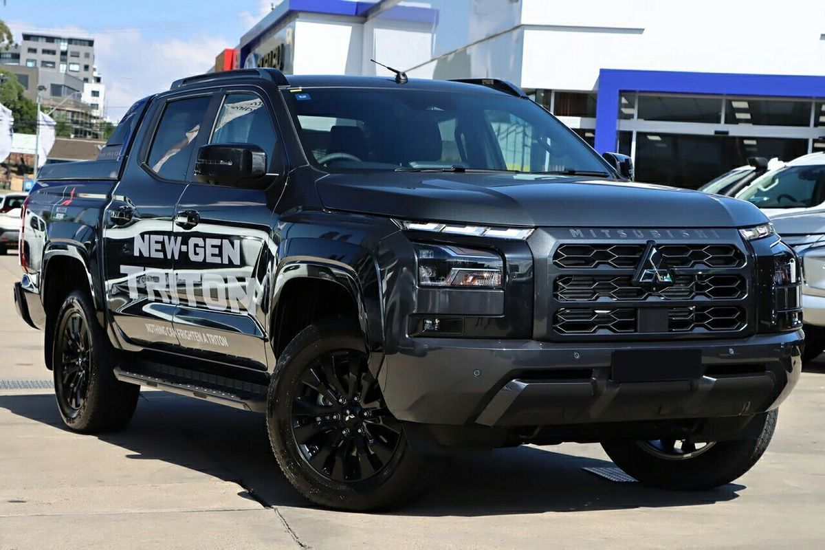 2025 Mitsubishi Triton GSR MV 4X4