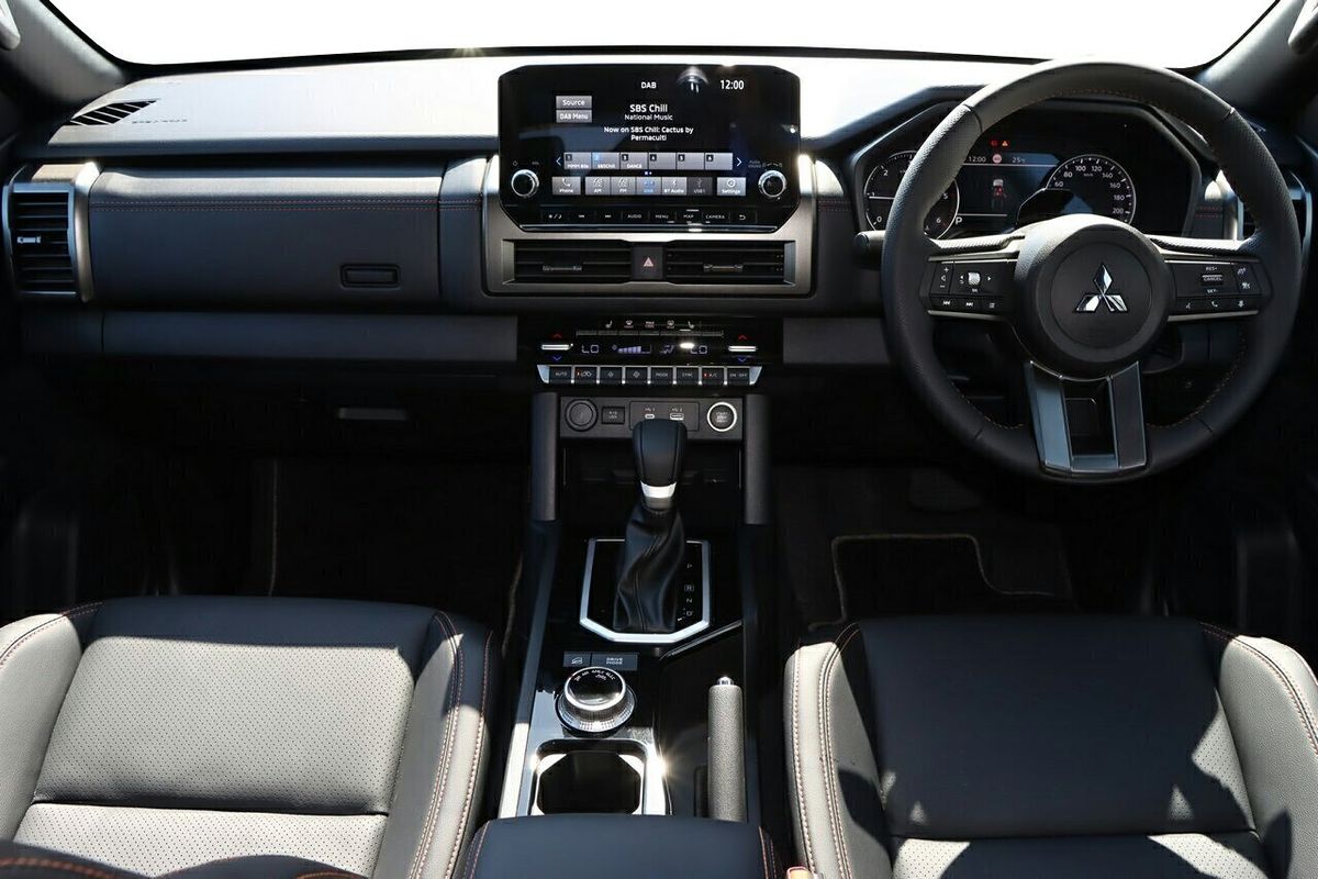 2025 Mitsubishi Triton GSR MV 4X4