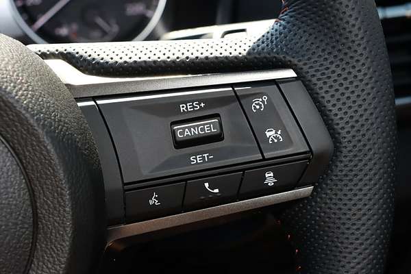 2025 Mitsubishi Triton GSR MV 4X4