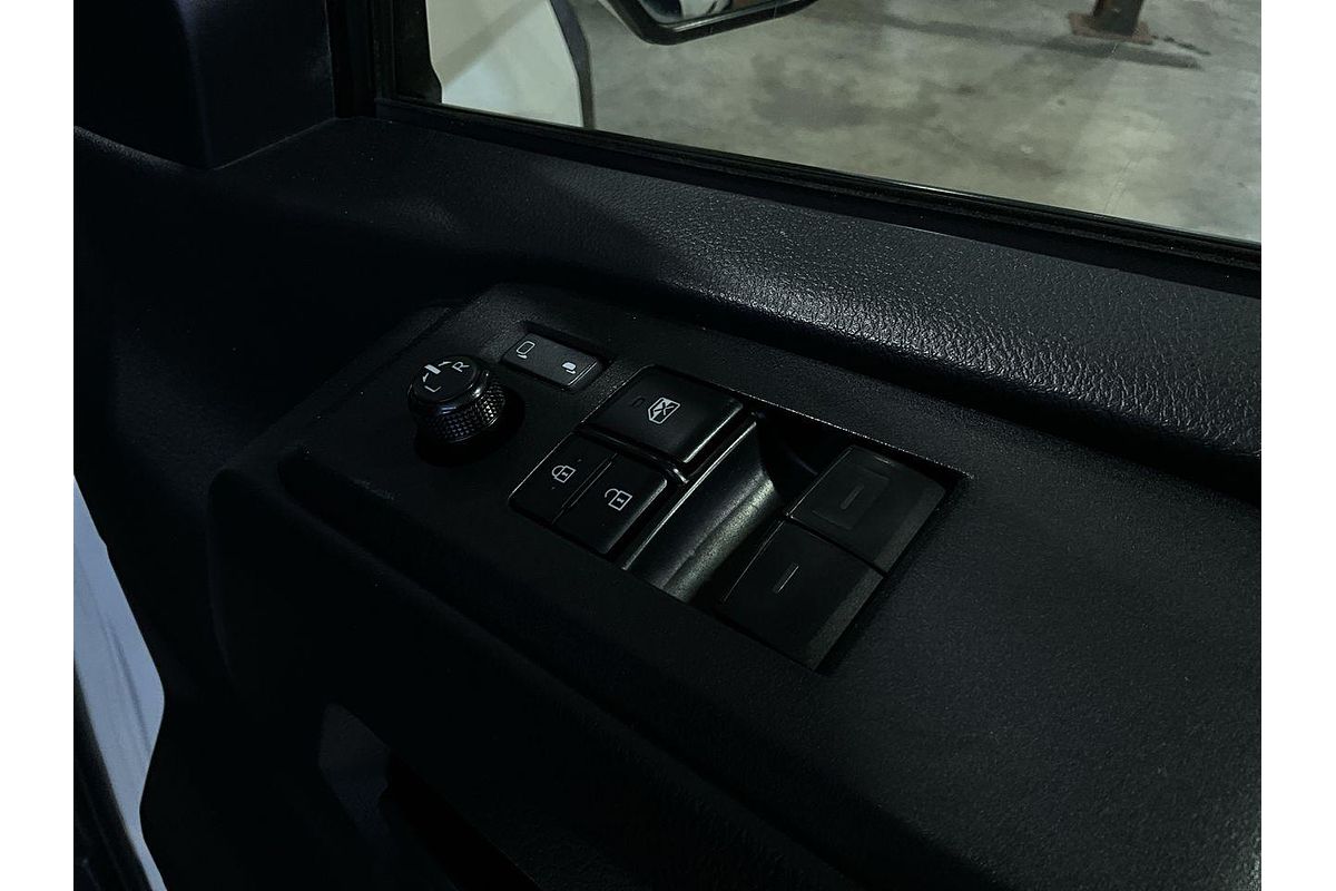 2022 Toyota Hiace Commuter GDH322R ELWB High Roof