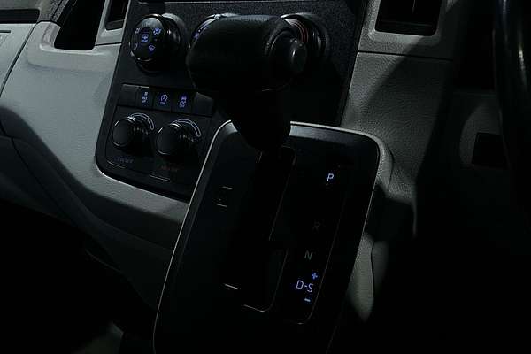 2022 Toyota Hiace Commuter GDH322R ELWB High Roof