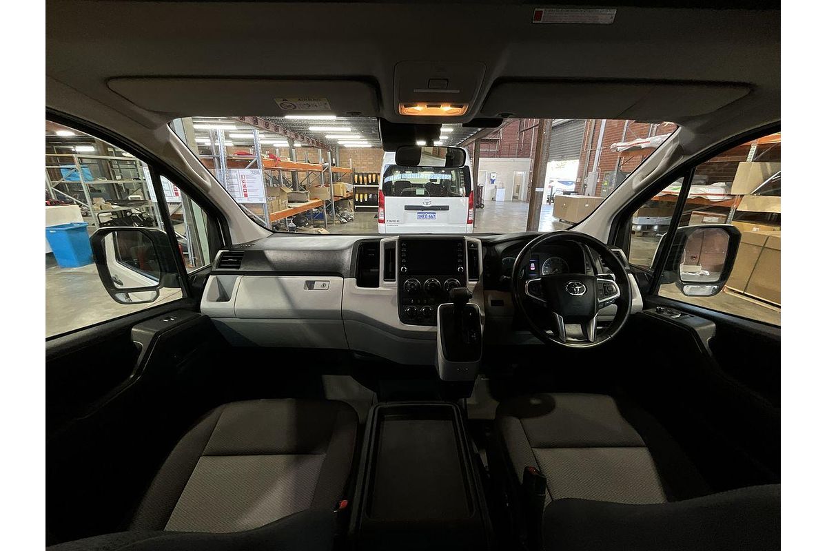 2022 Toyota Hiace Commuter GDH322R ELWB High Roof