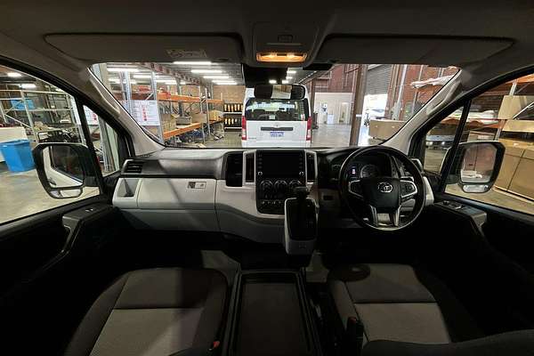 2022 Toyota Hiace Commuter GDH322R ELWB High Roof