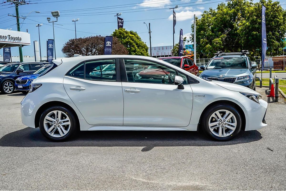 2022 Toyota Corolla Ascent Sport Hybrid ZWE211R