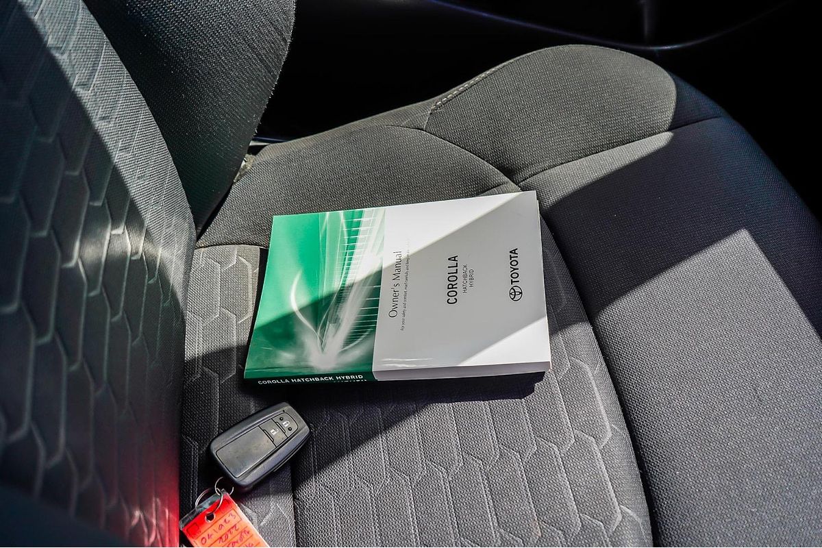 2022 Toyota Corolla Ascent Sport Hybrid ZWE211R