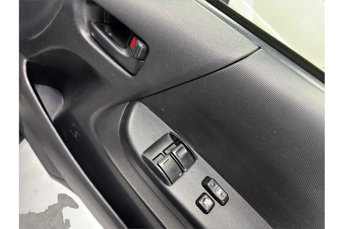 2019 Toyota Hiace Long DX