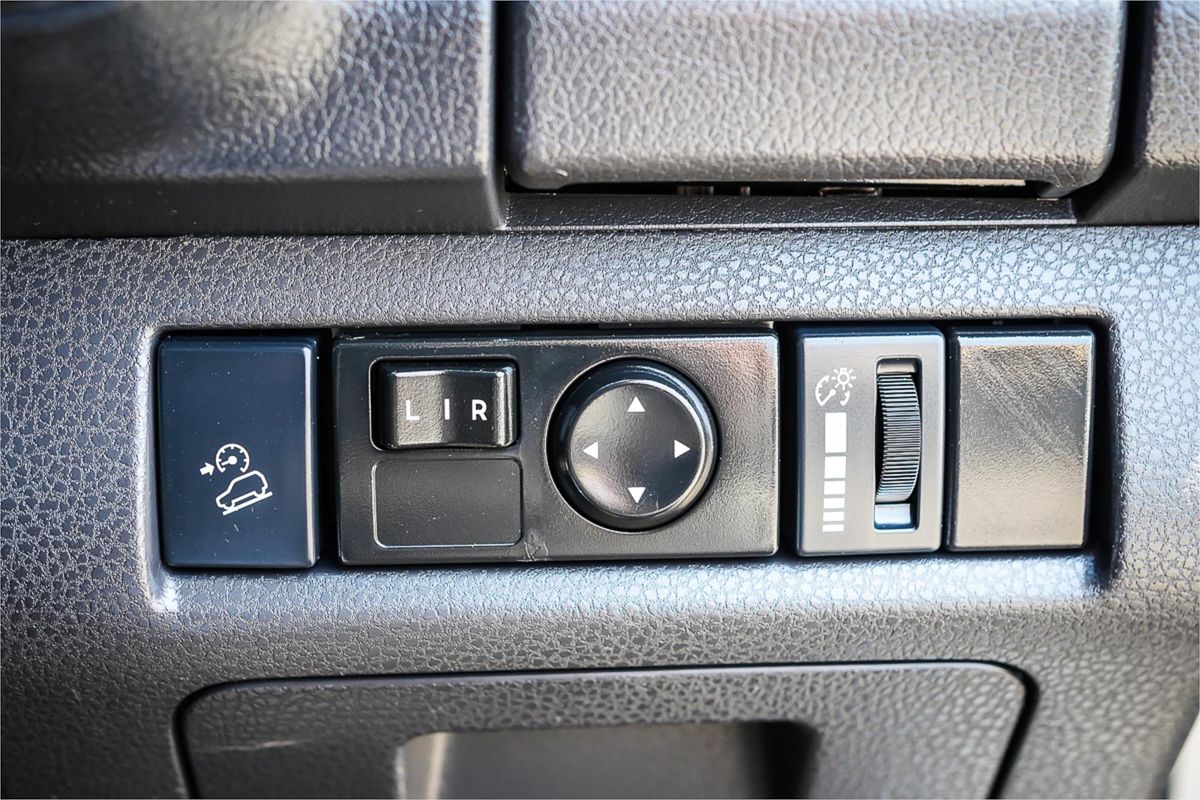 2019 Isuzu MU-X LS-M