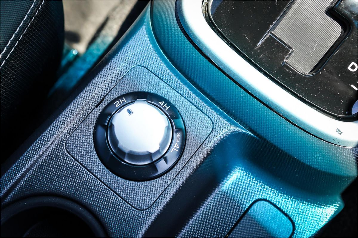 2019 Isuzu MU-X LS-M