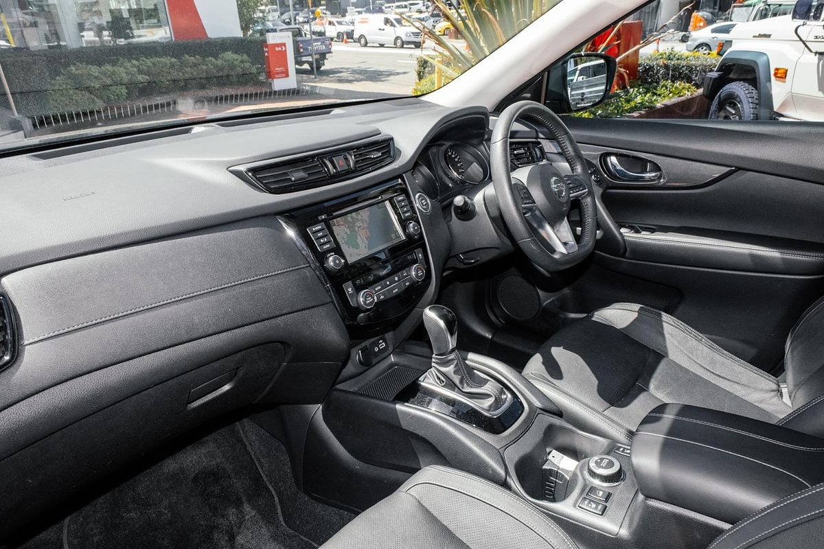 2020 Nissan X-TRAIL ST-L T32