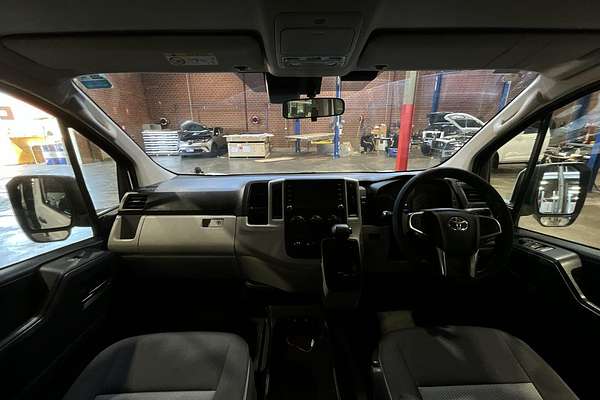 2020 Toyota Hiace Commuter GDH322R ELWB High Roof