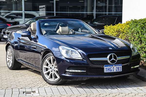2011 Mercedes-Benz SLK-Class SLK200 BlueEFFICIENCY R172