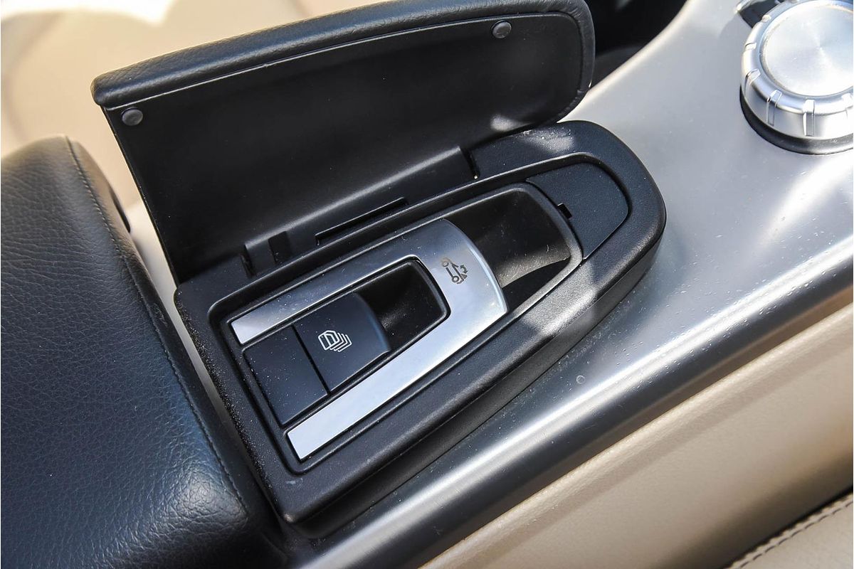 2011 Mercedes-Benz SLK-Class SLK200 BlueEFFICIENCY R172