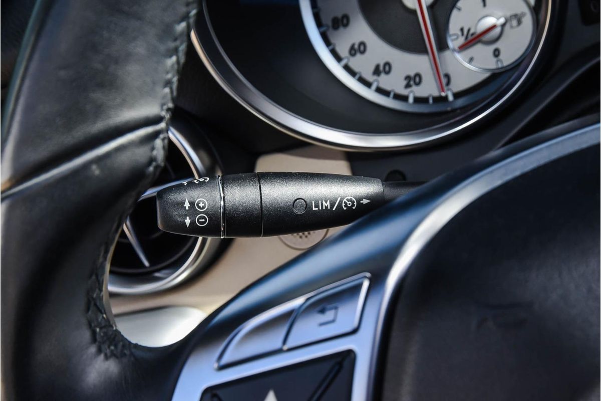 2011 Mercedes-Benz SLK-Class SLK200 BlueEFFICIENCY R172