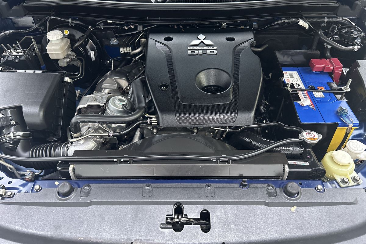 2017 Mitsubishi Triton Exceed MQ 4X4