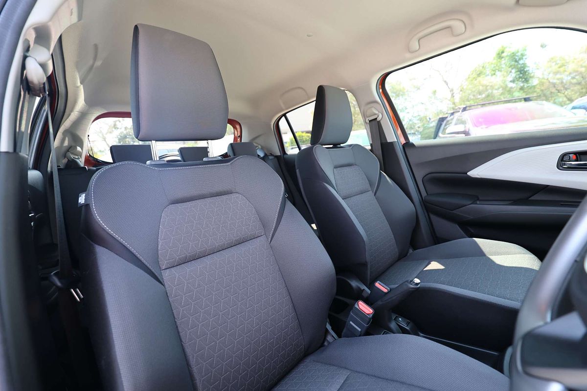 2024 Suzuki Swift Hybrid Plus UZ