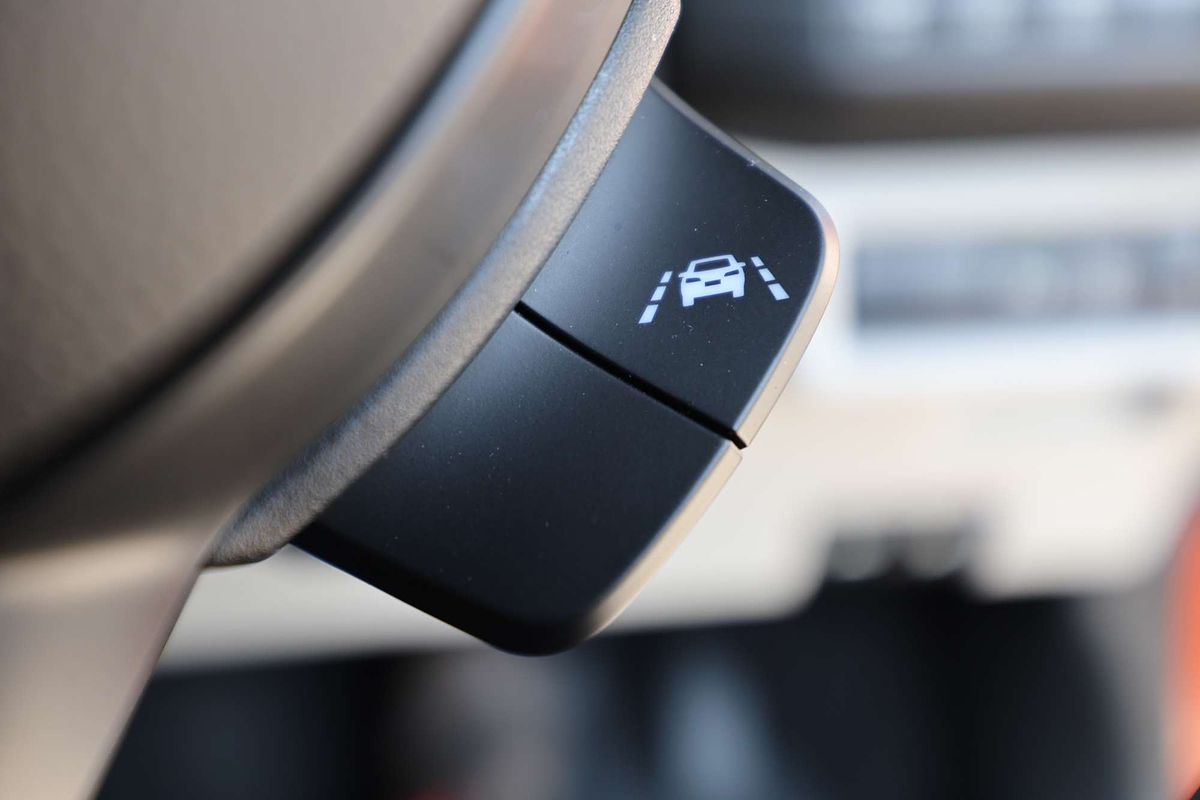 2024 Suzuki Swift Hybrid Plus UZ