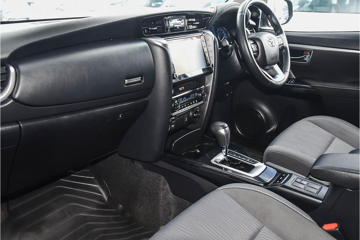 2023 Toyota FORTUNER GXL GUN156R