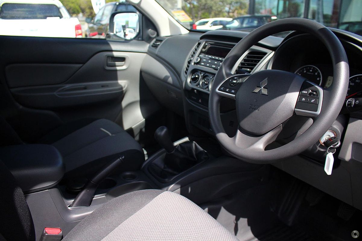 2016 Mitsubishi Triton GLX MQ Rear Wheel Drive