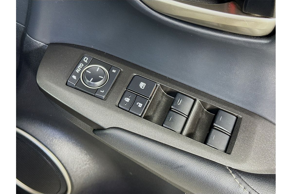 2016 Lexus NX NX200t Luxury AGZ10R