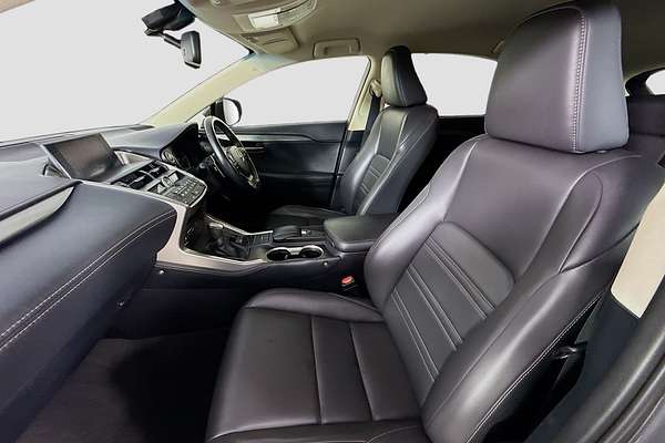2016 Lexus NX NX200t Luxury AGZ10R