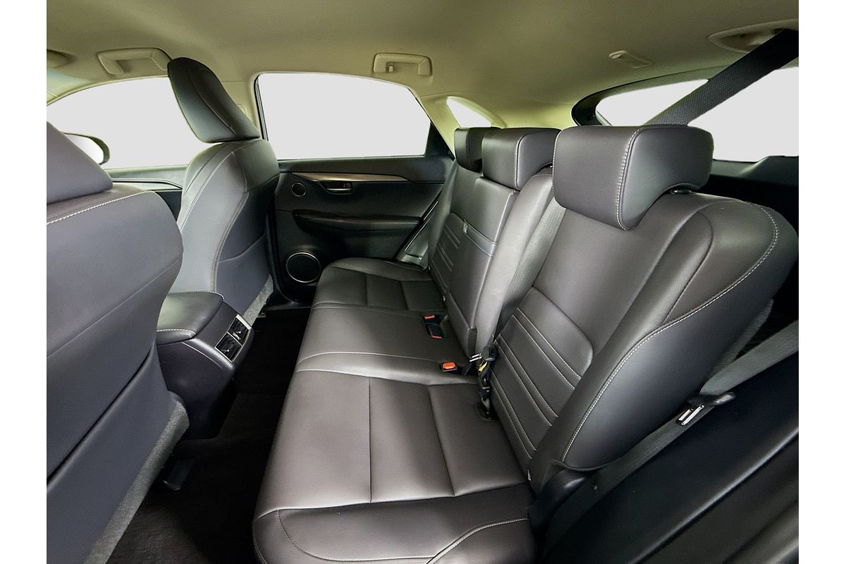 2016 Lexus NX NX200t Luxury AGZ10R