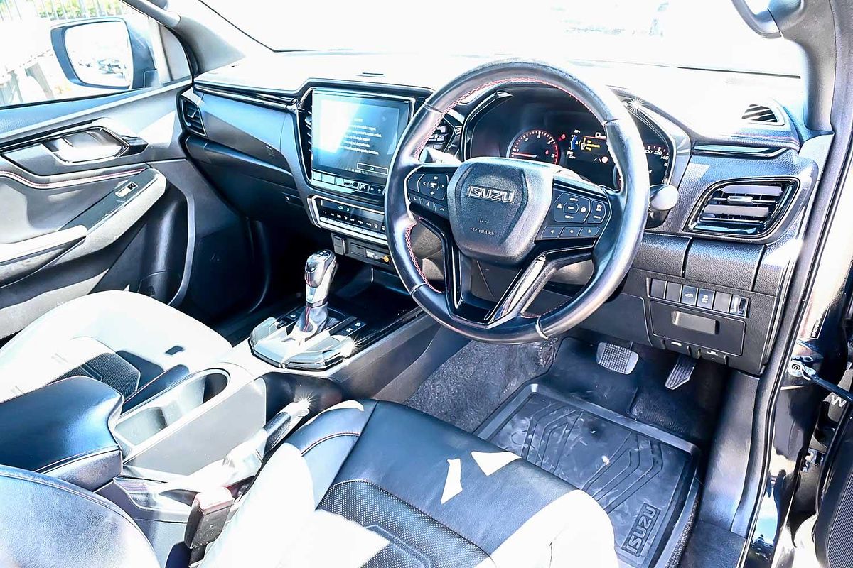 2023 Isuzu D-MAX X-TERRAIN 4X4