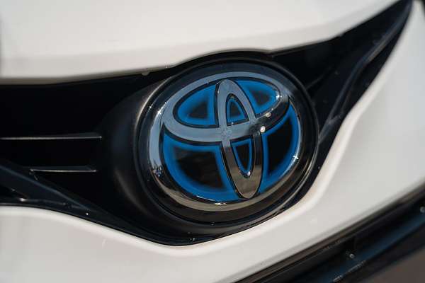 2023 Toyota Camry Ascent AXVA70R