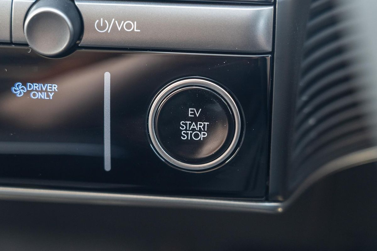 2025 Hyundai IONIQ 5 NE.V5