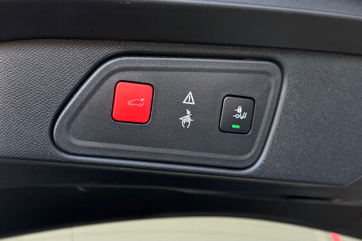 2018 Peugeot 3008 Allure P84