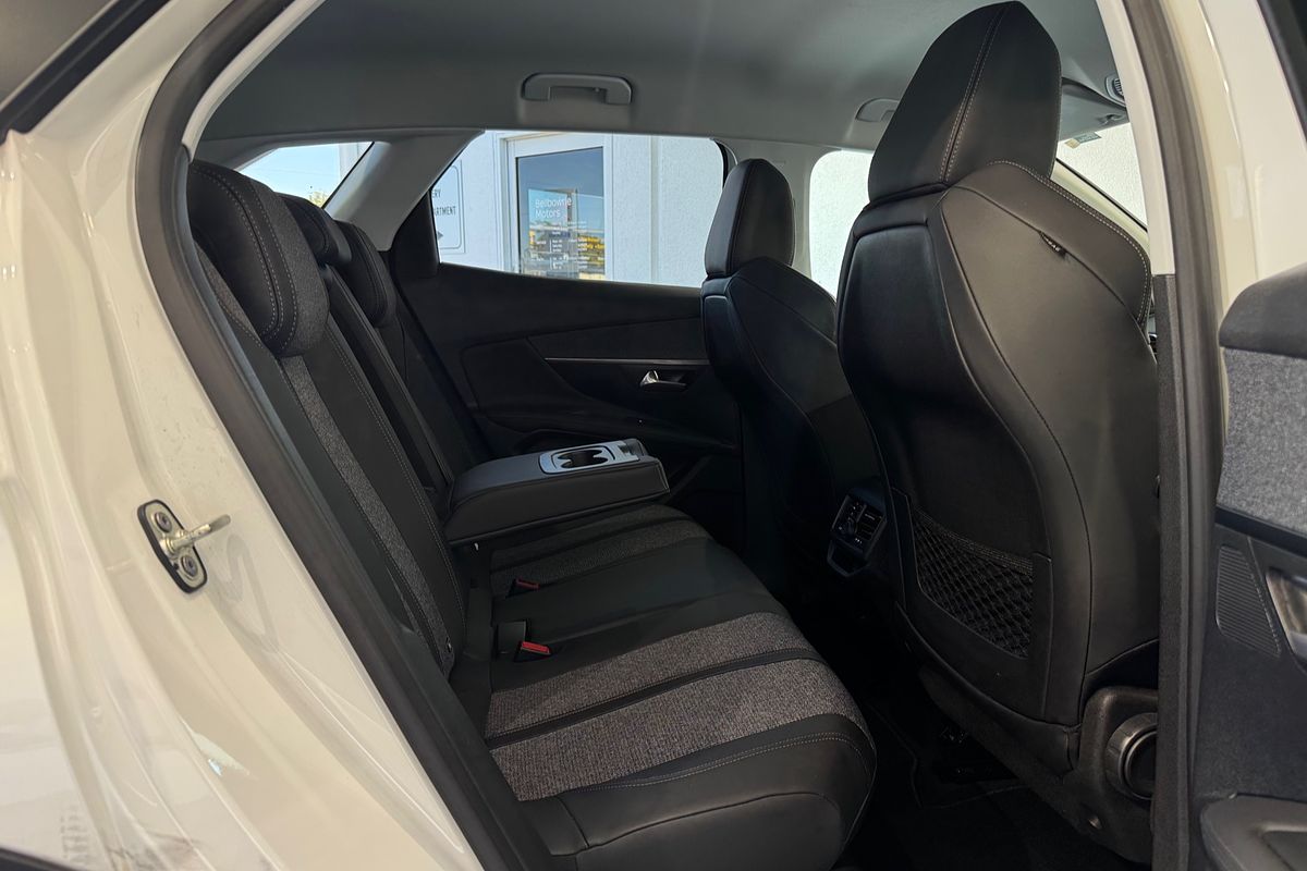 2018 Peugeot 3008 Allure P84