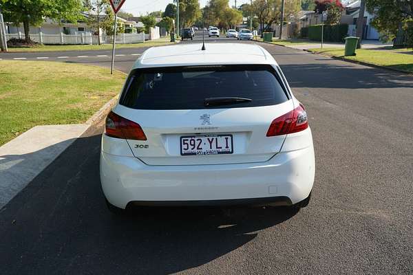 2018 Peugeot 308 Allure T9
