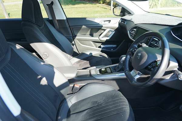 2018 Peugeot 308 Allure T9