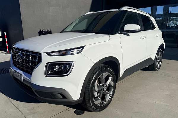 2024 Hyundai Venue Elite QX.V5