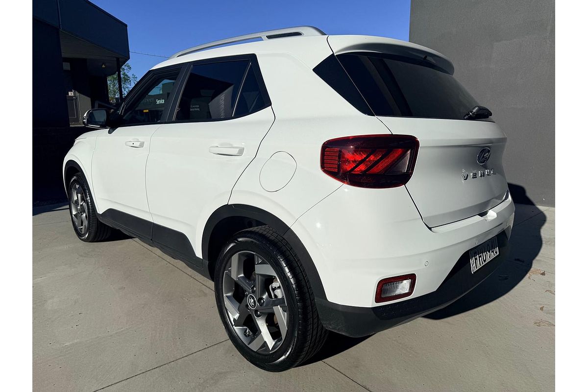2024 Hyundai Venue Elite QX.V5