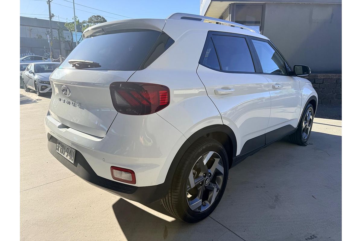 2024 Hyundai Venue Elite QX.V5