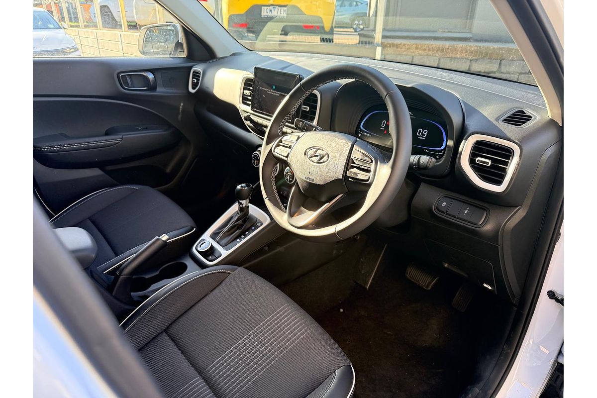 2024 Hyundai Venue Elite QX.V5