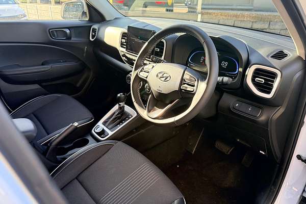 2024 Hyundai Venue Elite QX.V5