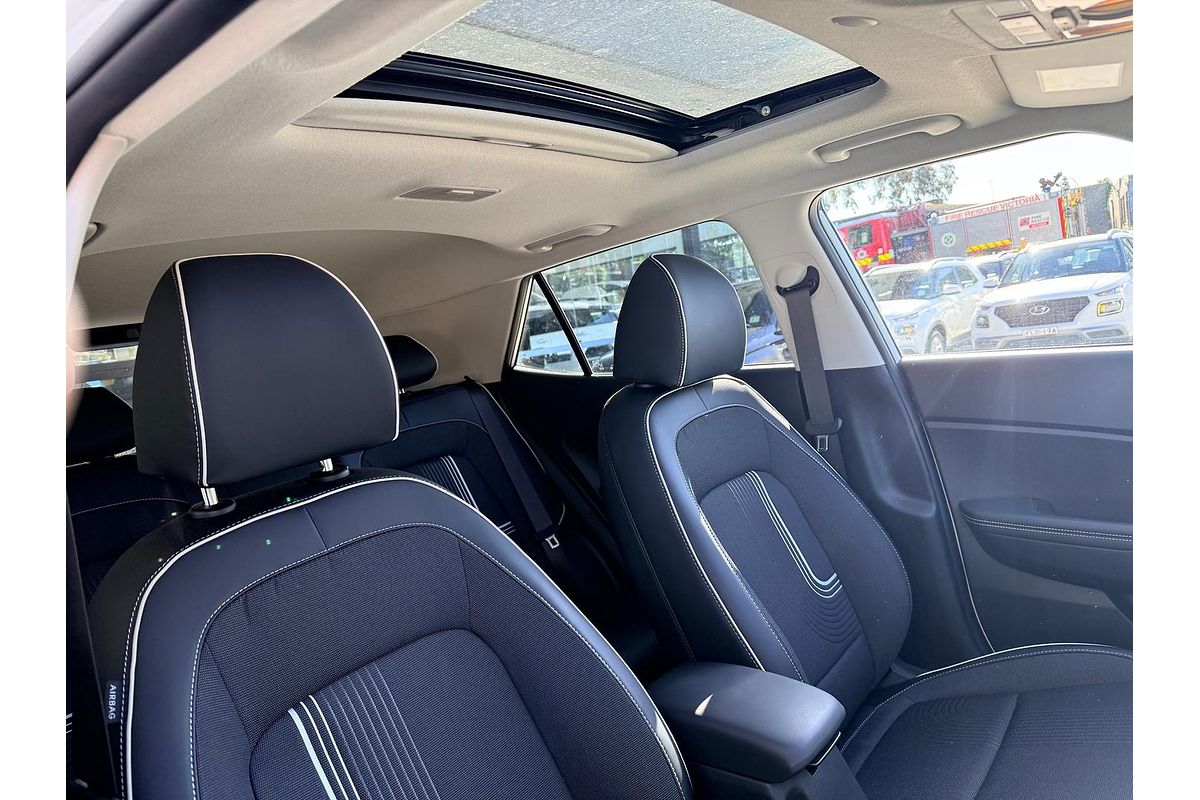 2024 Hyundai Venue Elite QX.V5