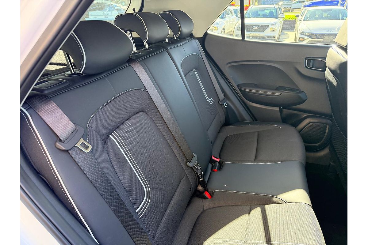 2024 Hyundai Venue Elite QX.V5