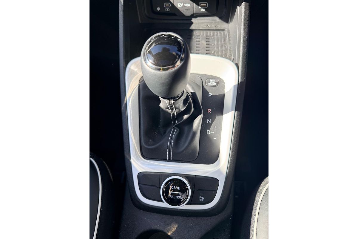 2024 Hyundai Venue Elite QX.V5