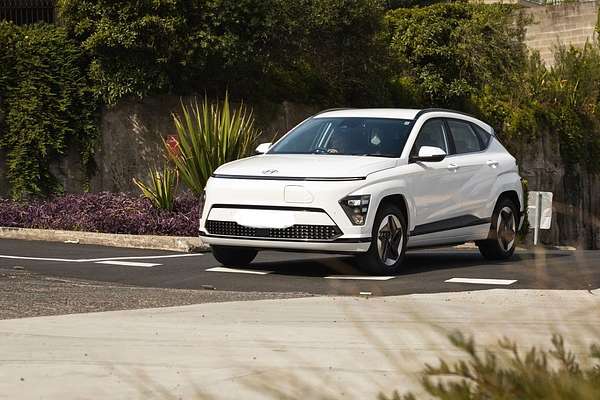 2025 Hyundai Kona Electric SX2.V2