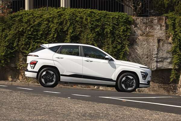2025 Hyundai Kona Electric SX2.V2