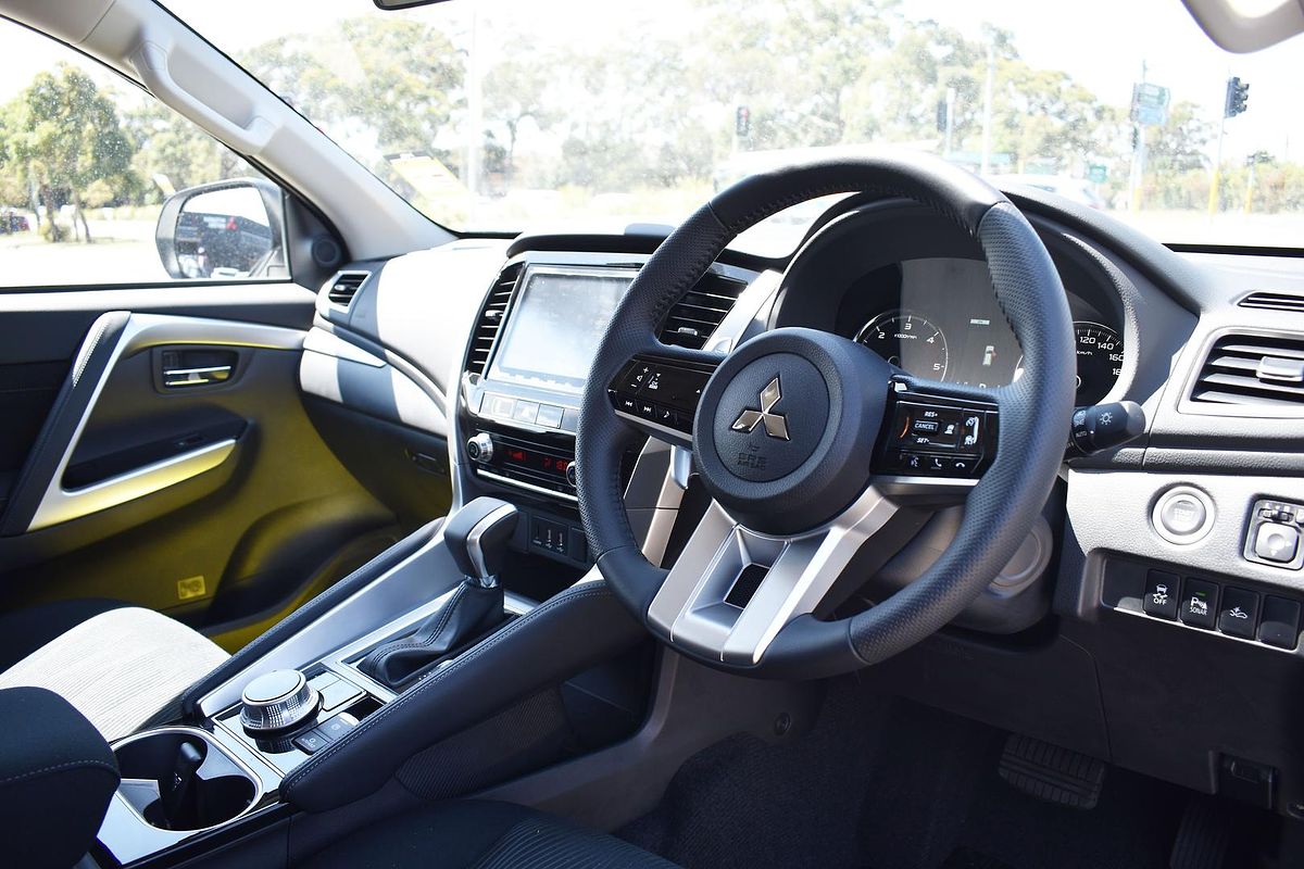 2024 Mitsubishi Pajero Sport GLX QG